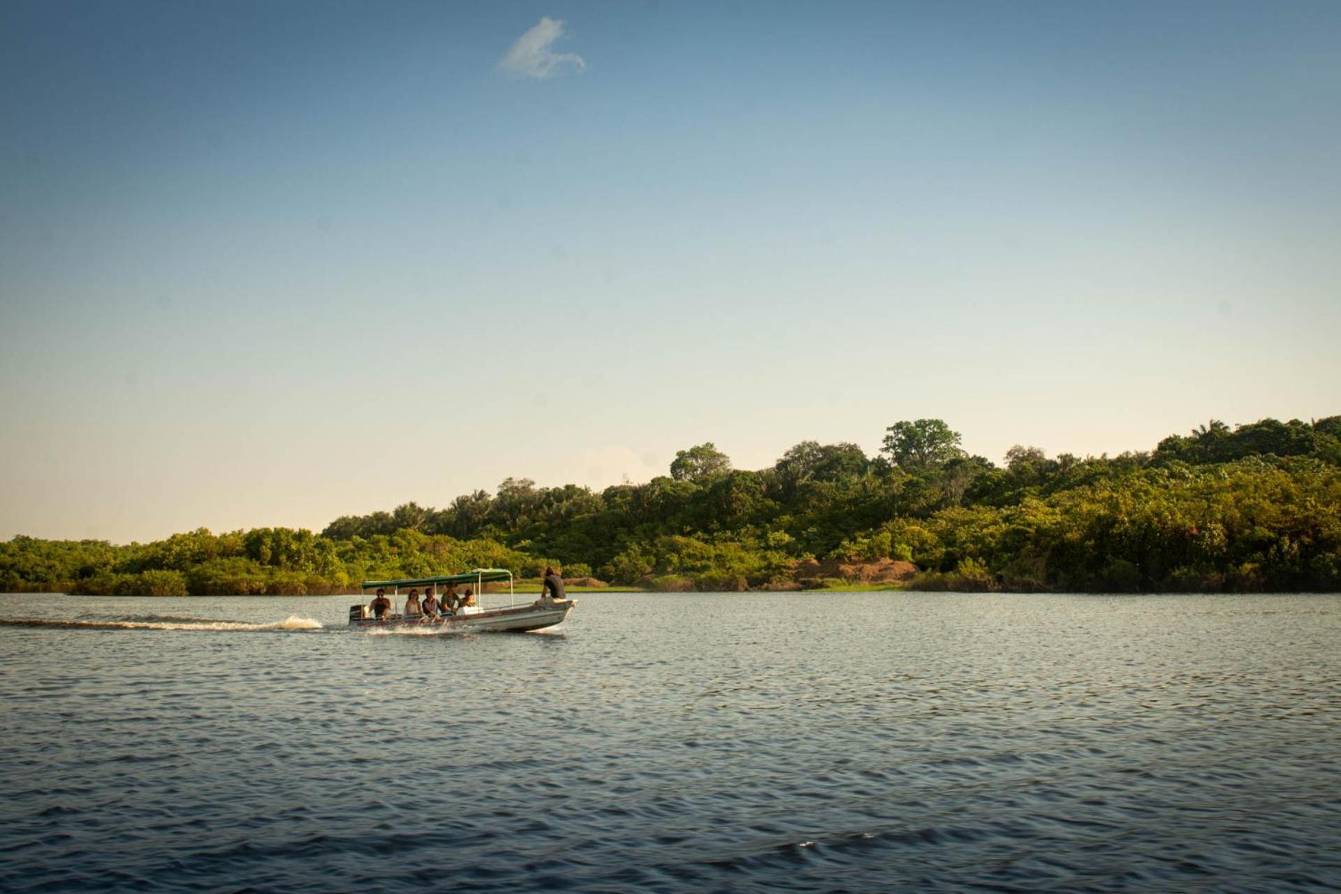 Amazonia Lodge Exxperience Paricatuba Exteriör bild